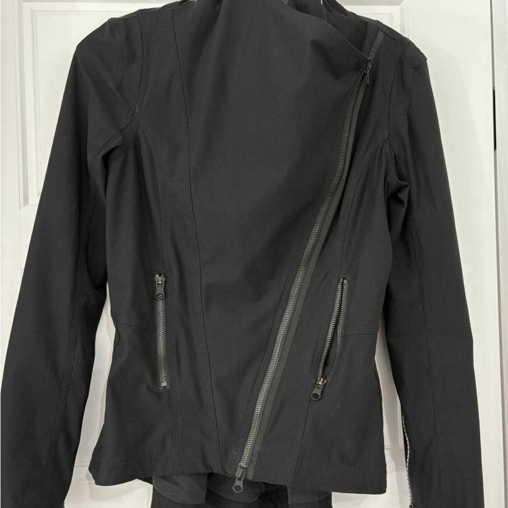 Lululemon Urbanite Blazer